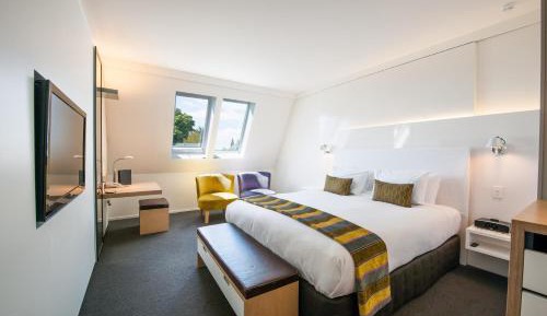 Two Interconnecting Double Rooms