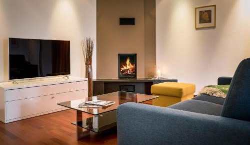 Luxury One-Bedroom Apartment