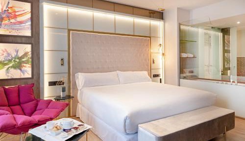 King Room with Spa Bath