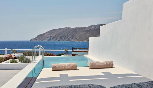 Signature Suite Sea View with Private Pool