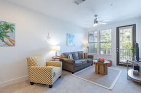 North Hyde Park Apartment | Incredible 1BR Apt in Hyde Park