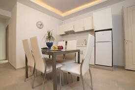 Kalamaki Apartment | Bella Mare Luxury Apartment-B-Mimosa-