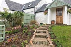 Taynuilt Cabin | The Byre- unique Scottish farm cottage near Oban
