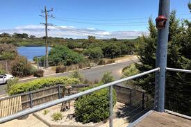 Point Lonsdale House | Spacious and Relaxing Pt Lonsdale