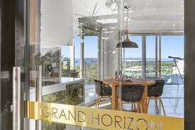 Port Macquarie Apartment | Grand Horizon with sweeping Ocean View month only
