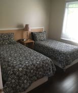 Glovertown Cabin | # 1 Glovertown Oceanview Suites and Cottages -