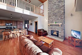 Wolf Laurel House | Corner Unit w/ Mountain Views, Next to Ski Lift