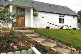 Taynuilt Cabin | The Byre- unique Scottish farm cottage near Oban