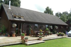 Glenlivet Bed & Breakfast | Glenburn Lodge on the banks of the spey