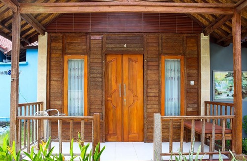 Jungut Batu Hotel | Medal Jaya Hostel & Room