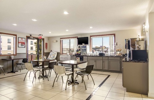 Somerset Hotel | Days Inn by Wyndham Somerset PA I-70 I-76