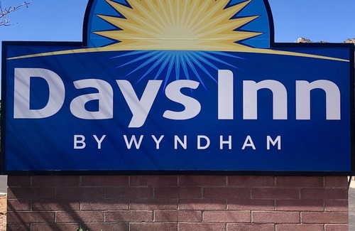 Globe Hotel | Days Inn by Wyndham Globe