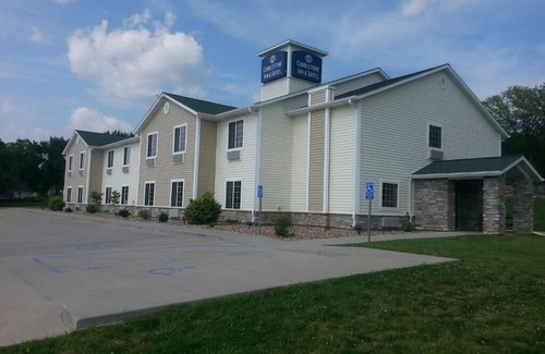Bloomfield Hotel | Cobblestone Inn & Suites - Bloomfield