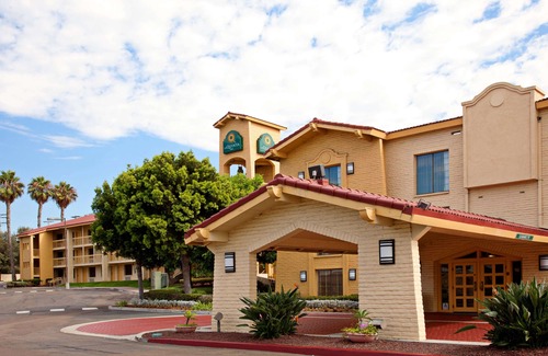 Lincoln Acres Hotel | La Quinta Inn by Wyndham San Diego Chula Vista