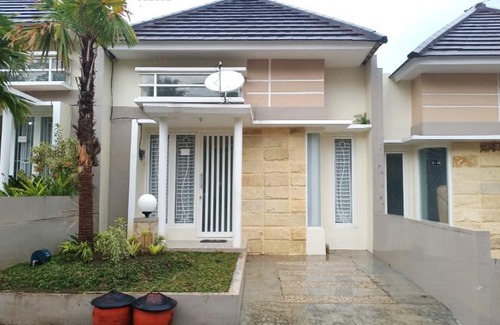 Sidomulyo Hotel | Full House at Villa Permata Garden C15 by N2K