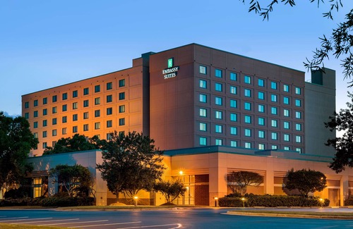 Cary Hotel | Embassy Suites Raleigh - Durham/Research Triangle