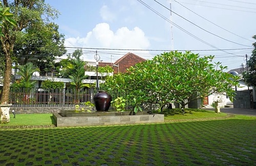Jember Hotel | Doho Homestay