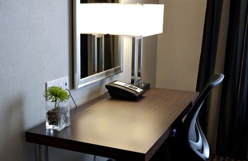 Pembroke Hotel | Holiday Inn Express Pembroke, an Ihg Hotel