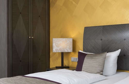 Altstadt Hotel | Wyndham Duisburger Hof