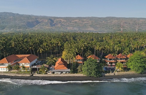 Bondalem Hotel | Bondalem Beach Club Bali