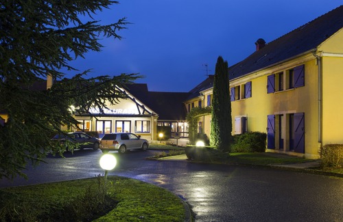 Etampes Hotel | Comfort Hotel Etampes