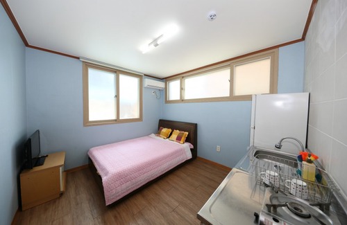 Kunip Hotel | Boryeong 2-Night Pension