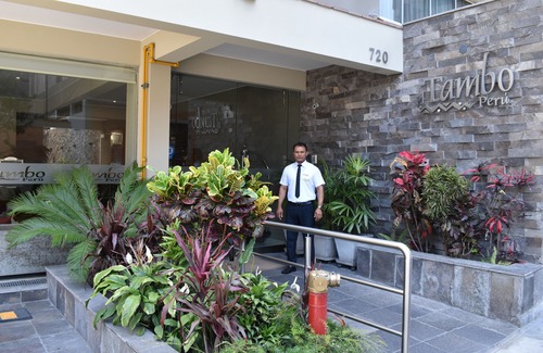 Leuro Hotel | El Tambo 2