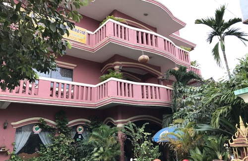 Taphul Village Area Hotel | Ta Som Guesthouse & Tour Services