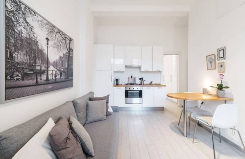 Zona Farini Apartment | Isola Cozy Flat - M3 Maciachini & Zara Underground