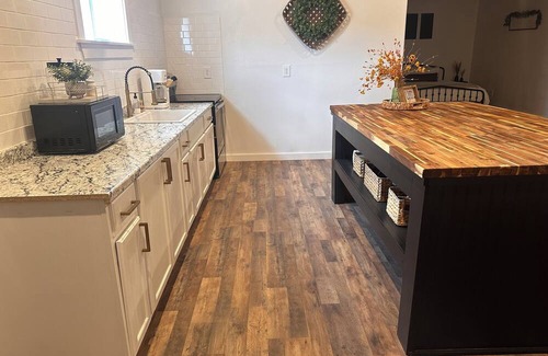 Weatherford House | King size suite