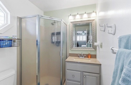 Fontana House | Geneva Shores- Monthly Rental w/ Lake Access!