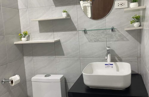 Guadalupe Condo | Cozy condo with WiFi, AC, fitness room in charming Cebu City