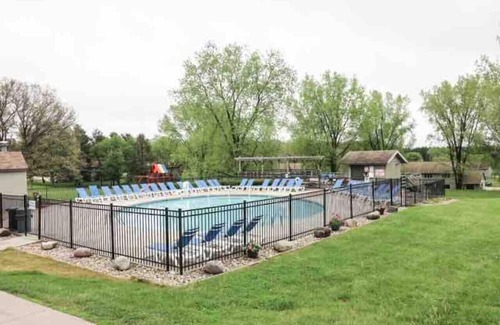 Lake Delton Condo | Waterfront Boho Retreat