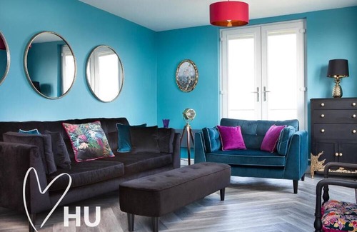 Hull Apartment | Sky Marina Suite- Our stunning and stylish Penthouse on the Marina