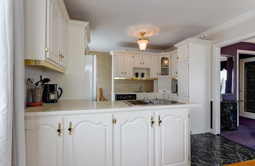 Laval-des-Rapides House | 4 Beds Entire House Free Wifi Two Parking