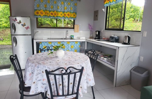 Bijagua House | Book and relax with your family in this quiet place, enjoy a comfortable stay