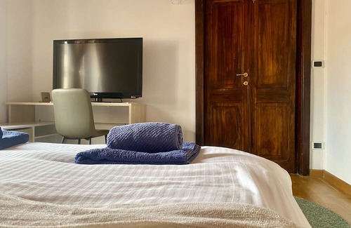 Sassari Apartment | Apartment 'Albore Guest House' with Wi-Fi and Air Conditioning