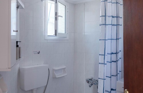 Karfas Apartment | Family Friedly Spot next to the sea