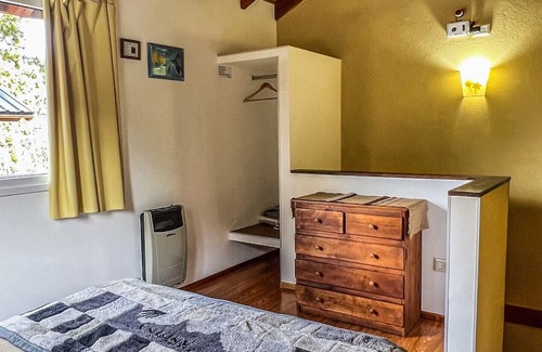 San Carlos de Bariloche Cabin | Charming cabin, steps from Lake Nahuel Huapi