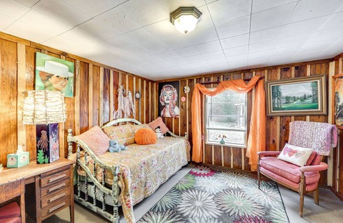 Pine Ridge Cabin | Rural Oden Retreat on 14 Acres w/ Fire Pit!