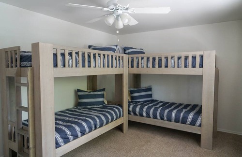 Crestline Villa | Family sized Lakeside Villa, easy walk to Lake Gregory beaches and boat dock.