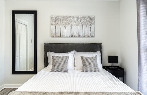 Westover House | The Fort House - Close to base & Family friendly with 6 Beds