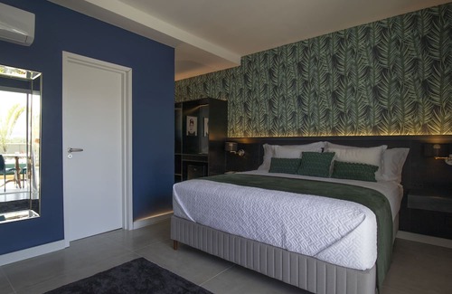 Tibau do Sul Bed & Breakfast | Luxury Suite - Sunset views, Pool + Jacuzzi