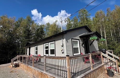 Sainte-Anne-de-Kent House | Cozy river view getaway along the Cocagne River.