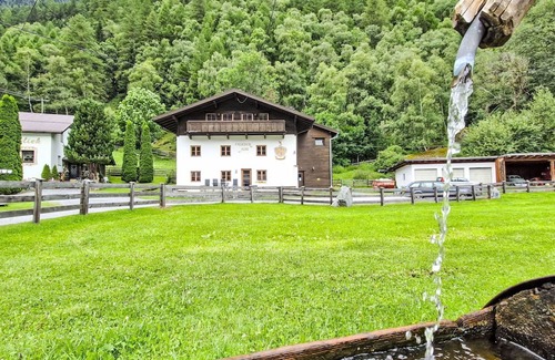 Runhof Apartment | Lovely apartment for 3 people with WIFI, pool, TV, balcony and pets allowed