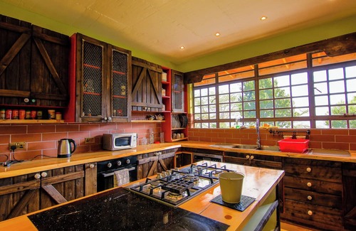 Naivasha House | The Butterfly - Elegant Lake Naivasha Retreat with Sauna, Games & Stunning Views