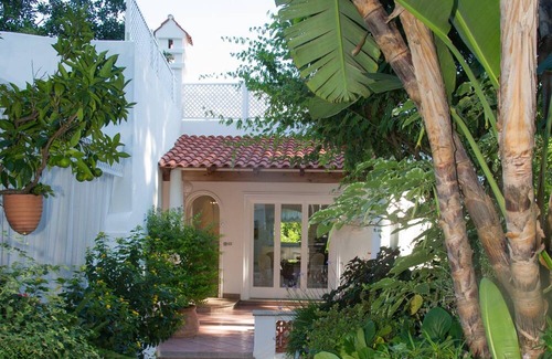 Casamicciola Terme Villa | Elegant Mediterranean-style residence to enjoy the beauty of Ischia.
