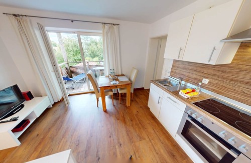 Bad Aibling Apartment | Suite 4 on the 1st floor, 1.5 room apartment with south-facing balcony