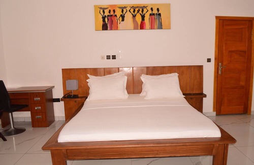 Kribi Hotel | 🛏️ 🛏️ Communicating Rooms - Lobé, Ntem, Kienje & Dja at Gîtes de Kribi