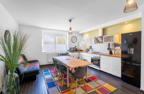 Woippy Apartment | Private room 23m² + Sofa bed - WIFI - 120m² - France